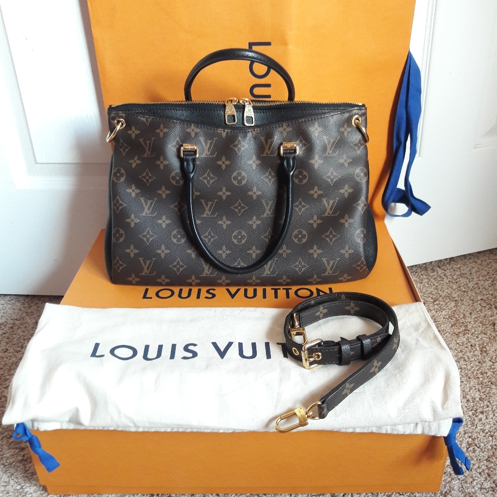 TRADED โค๏ธ Louis Vuitton Pallas MM Noir Calfskin - Picture 1 of 16